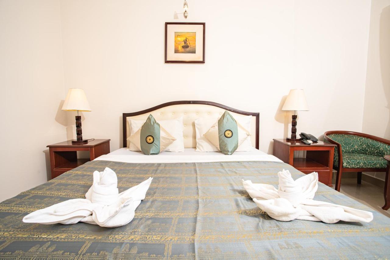 Silver Mounts Hotel Пном Пен Екстериор снимка